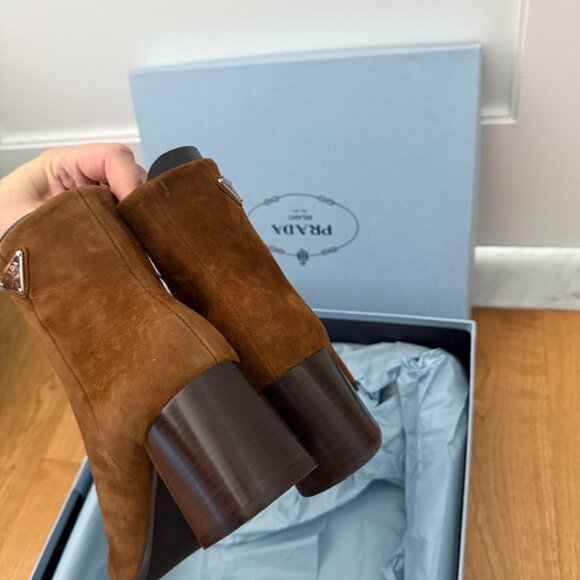 NWTPrada Ankle Boots In Sigaro Brown Suede Leather Block Heels - Picture 9 of 11